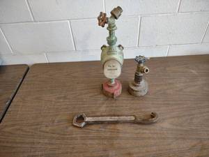 lot 498 image: (2) Fire Hydrant Adapters & Wrench...