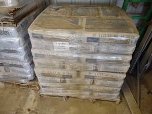 lot 548 image: (40) 80 lb. Bags Spec Mix Buff Mort...