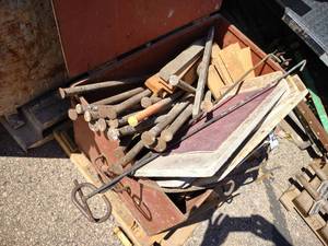lot 653 image: (160) Steel Stakes, Knee Boards, &...