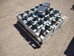 lot 654 image: 8x8x16 & 6x6x8 Steel Block...