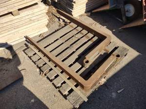lot 663 image: (2) Forks, 48x20x4x2 12 Thick,...