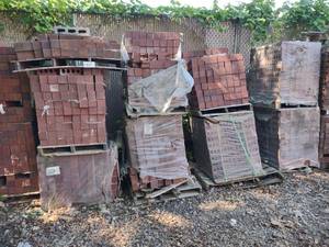 lot 669 image: Approx. (8) Cubes Emperor Brick...