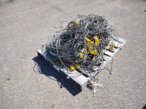 lot 641 image: Assorted Cables...