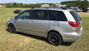 2005 Toyota Sienna LE