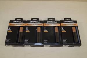lot 135 image: 4 Duracell Rechargeable Power Banks