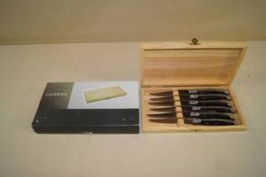 lot 122 image: Laguiole Steak Knife Set in Box