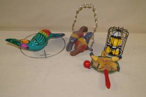 lot 118 image: Decorative Bird Items, Antique Toy