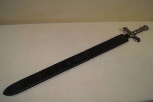 lot 103 image: Collector Broad Sword with Leather Sheath