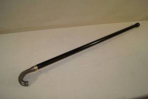 lot 101 image: Cobra Head Cane Sword