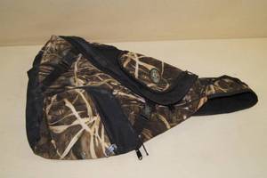 lot 71 image: Flambeau Camo Backpack