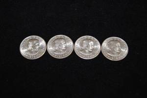 lot 21 image: 4 1979 Susan B Anthony Dollar Coins