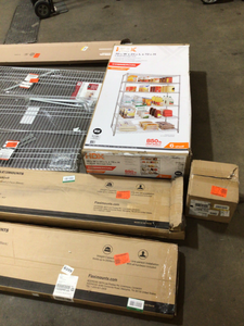 Pallet with assorted Shelves review pictures