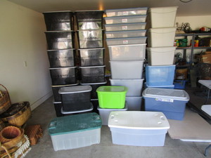 (33) Totes