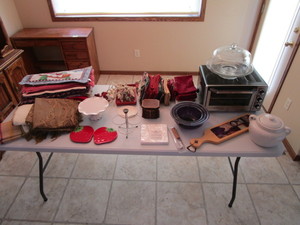 Toaster Oven, Placemats, Napkins & Napkin Rings, Misc. Kitchen Items