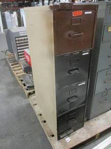 lot 3 image: 4-Drawer Filing Cabinet