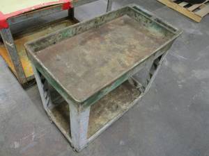 lot 19 image: Plastic Rolling Cart