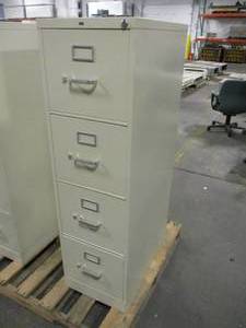 lot 26 image: HON 4-Drawer Filing Cabinet