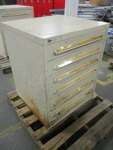 lot 28 image: Stanley Vidmar Heavy-Duty Drawer Storage Cabinet