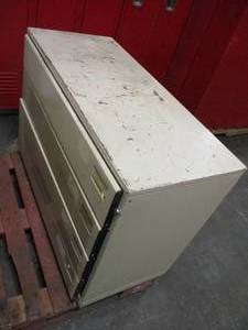 lot 30 image: Sunar Drawer Storage Cabinet