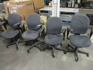 lot 57 image: Dark Grey Desk Chair Lot of 4