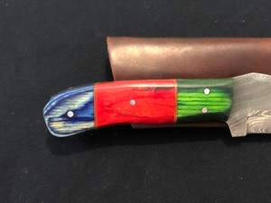 lot 5 image: Custom Damascus Steel Knife