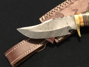 lot 27 image: Custom Damascus Steel Knife