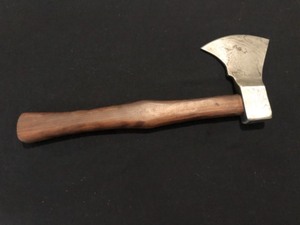 lot 30 image: Stunning Damascus Steel Axe