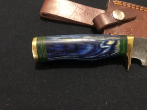 lot 27 image: Custom Damascus Steel Knife