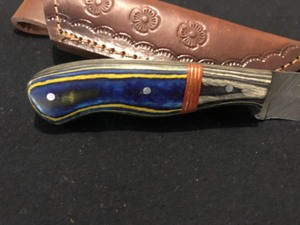 lot 24 image: Custom Damascus Steel Knife