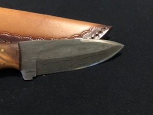 lot 17 image: Custom Damascus Steel Knife