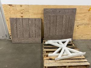 lot 49 image: Outdoor Table (weather resistant)