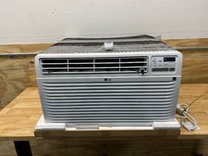 lot 51 image: LE ELECTRONICS 11,800 BTU 230-Volt Through-the-Wall Air Conditioner with ENERGY STAR and Remote