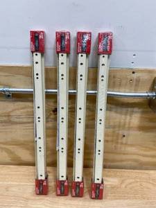 lot 41 image: EVERBILT Lot of 4- 20 in. Self-Closing Bottom Mount Drawer Slide Set