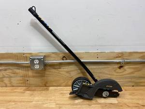lot 75 image: RYOBI Expand-It 8 in. Universal Straight Shaft Edger Attachment