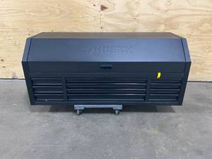 lot 8 image: HUSKY 56 in. 11-Drawer Tool Chest