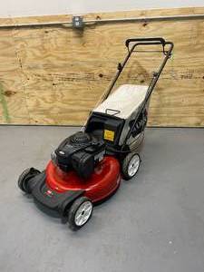 lot 112 image: TORO Recycler 21 in. Briggs and Stratton Low Wheel RWD Gas Walk Behind Self Propelled Lawn Mower with Bagger