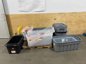 lot 108 image: Lot of Various Plastic Totes