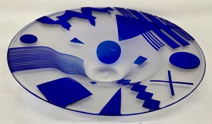 lot 52 image: Caliente Glass Company Plate by Michael Joplin