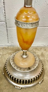lot 50 image: Vintage Floor Lamp