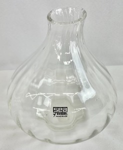 lot 73 image: SEA Handmade Glass Vase