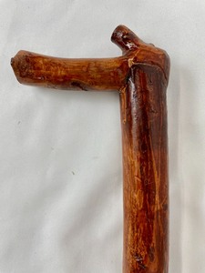lot 78 image: Wonderful Wooden Cane