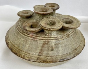 lot 72 image: Pretty Pottery and More