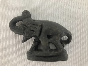 lot 31 image: Woven Decorative Medallion & 5 Miniature Stone Elephants
