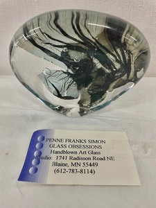 lot 86 image: Penne Franks Simon Glass Obsessions Handblown Art Glass Paperweight