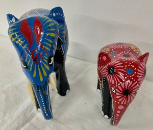 lot 100 image: Hand Painted Wood Elephants & Trinket Box- Central America