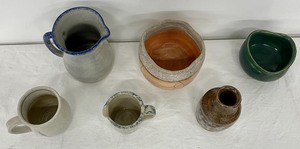lot 163 image: Pottery Vessels