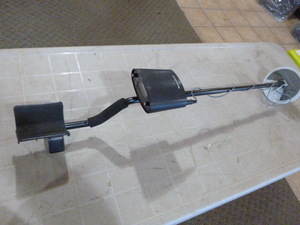 lot 10 image: Radio Shack Discovery 1000 Metal Detector