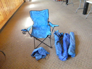 lot 41 image: 4 Outdoor Folding Chairs