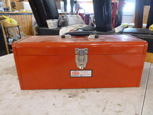 lot 51 image: Malco Toolbox