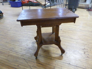 lot 101 image: Small Vintage Wooden Table